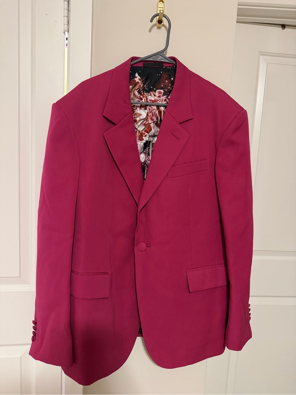 Men's Single-Breasted Magenta Blazer - Tailored Sport Coat